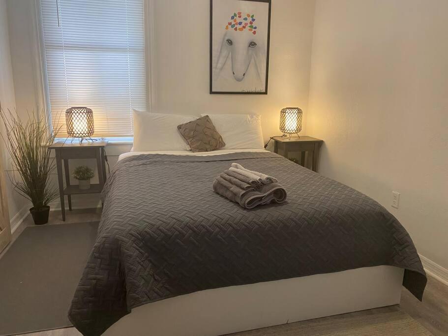 Chic Bungalow Apartment Steps From Armature Works & Downtown Riverwalk Tampa Exteriör bild