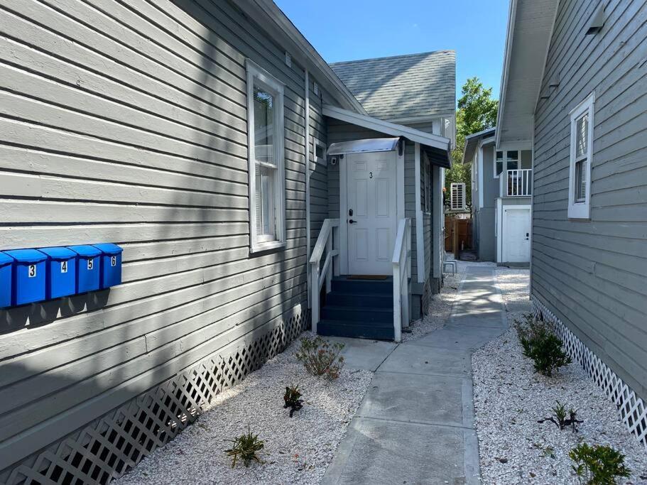 Chic Bungalow Apartment Steps From Armature Works & Downtown Riverwalk Tampa Exteriör bild