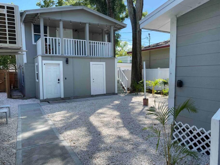 Chic Bungalow Apartment Steps From Armature Works & Downtown Riverwalk Tampa Exteriör bild